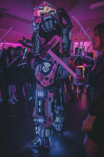 mobile - carousel-hero-element image-10